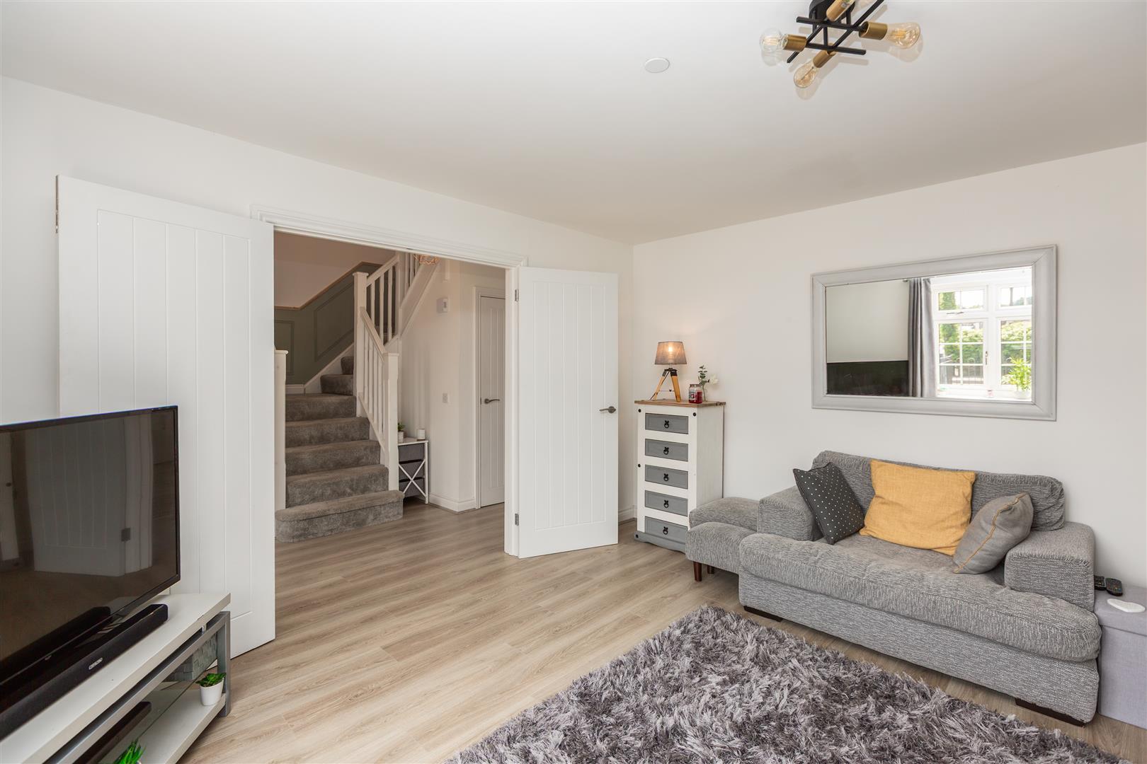 Clos Gelli Wen, Pontardawe, Swansea, SA8 3DF
